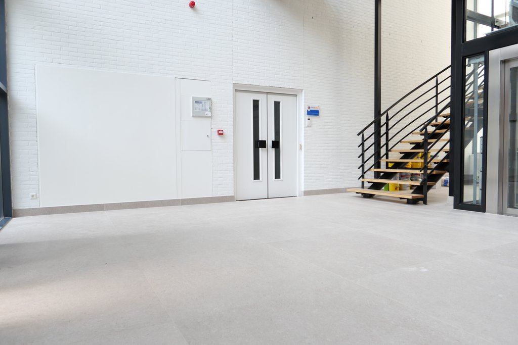 Finished entrance floor at Luna, Amersfoort